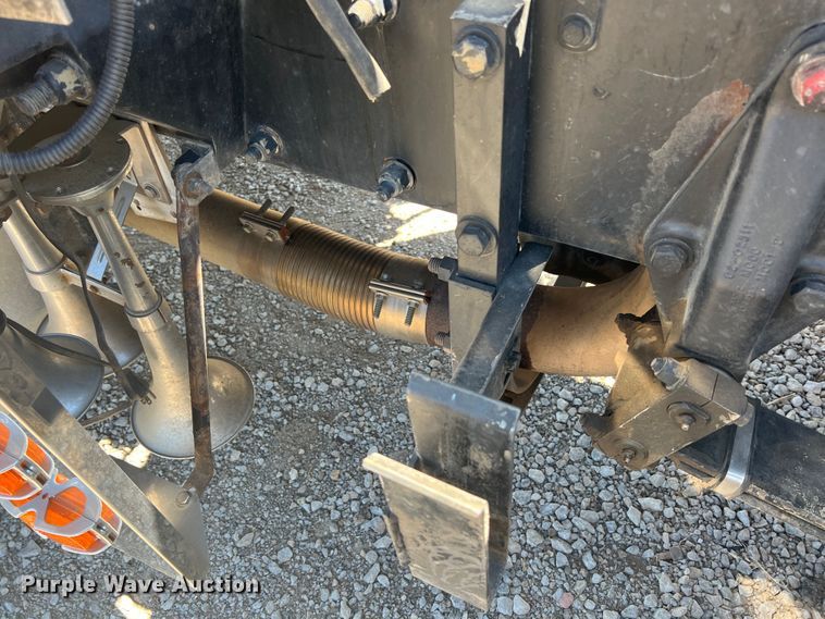 image for item JX9294 1995 Peterbilt 379  semi truck