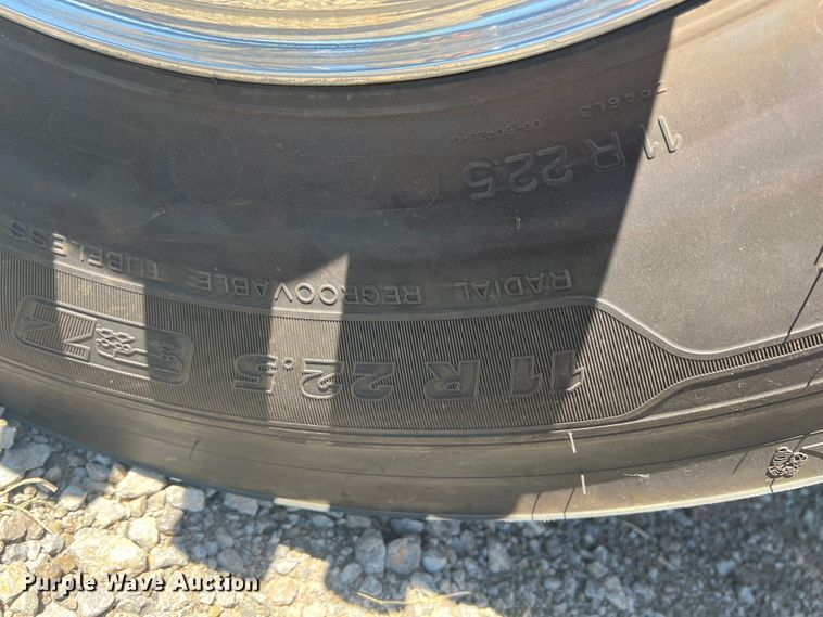 image for item JX9294 1995 Peterbilt 379  semi truck