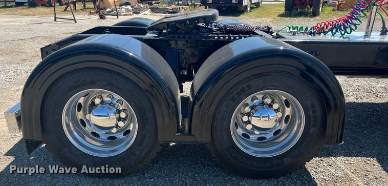 image for item JX9294 1995 Peterbilt 379  semi truck