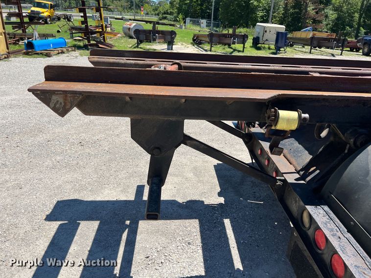 image for item JX9468 1991 International F2574  roll-off container truck