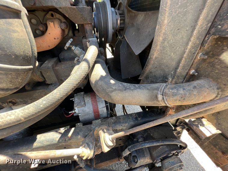 image for item JX9468 1991 International F2574  roll-off container truck