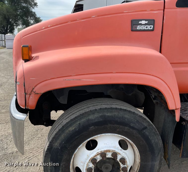 image for item KF9524 1999 Chevrolet C6500  dump flatbed truck