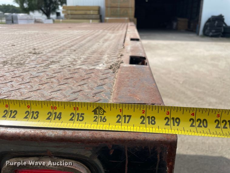 image for item KF9524 1999 Chevrolet C6500  dump flatbed truck