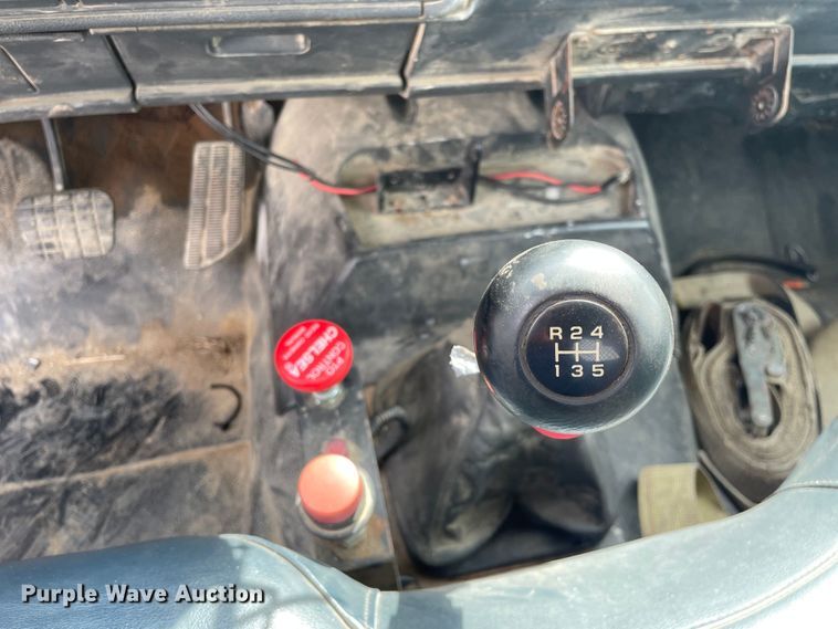 image for item KF9524 1999 Chevrolet C6500  dump flatbed truck