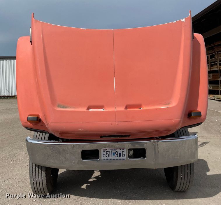 image for item KF9524 1999 Chevrolet C6500  dump flatbed truck