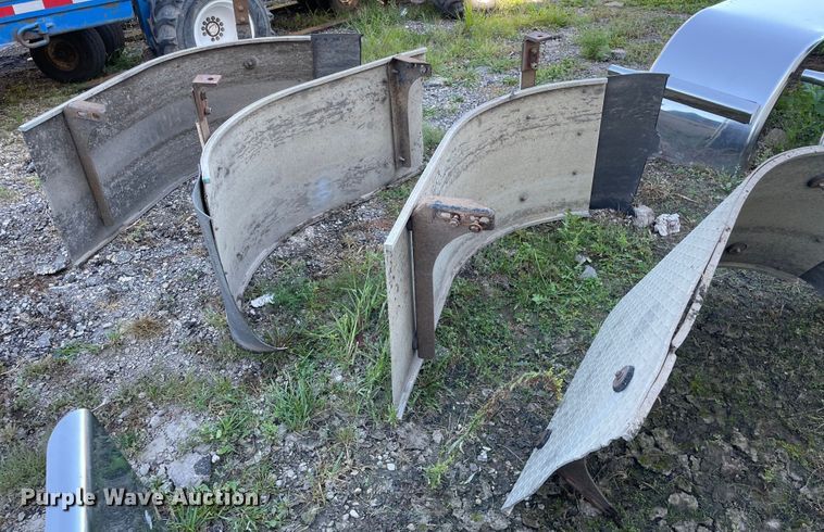 image for item KF9542 (4) truck fenders