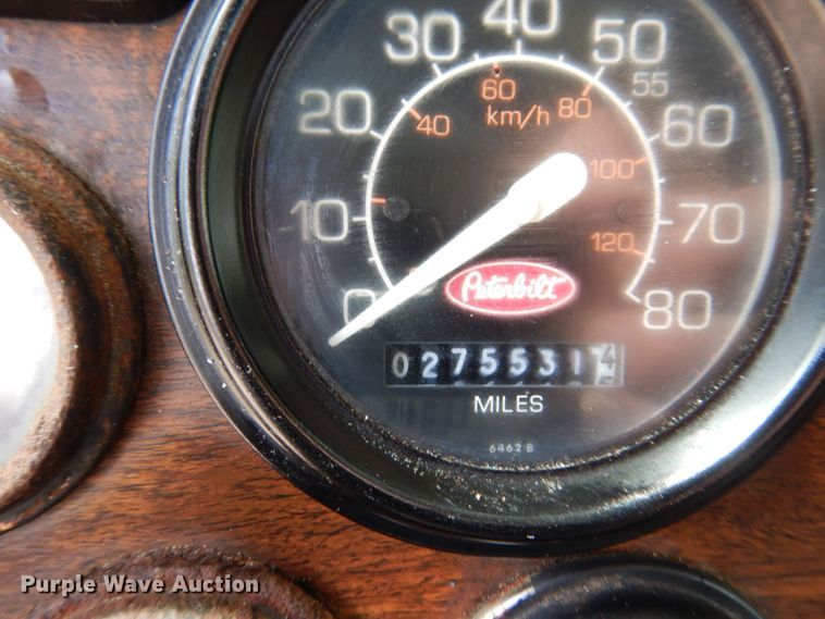 image for item KF9610 1996 Peterbilt 330  truck cab and chassis