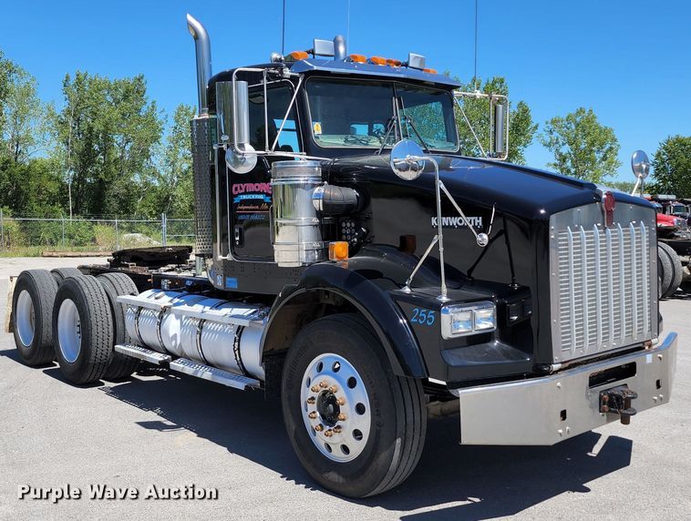 image for item KH9331 2006 Kenworth T800  semi truck