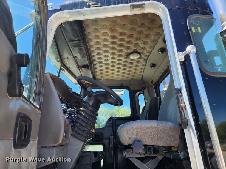 image for item KH9331 2006 Kenworth T800  semi truck