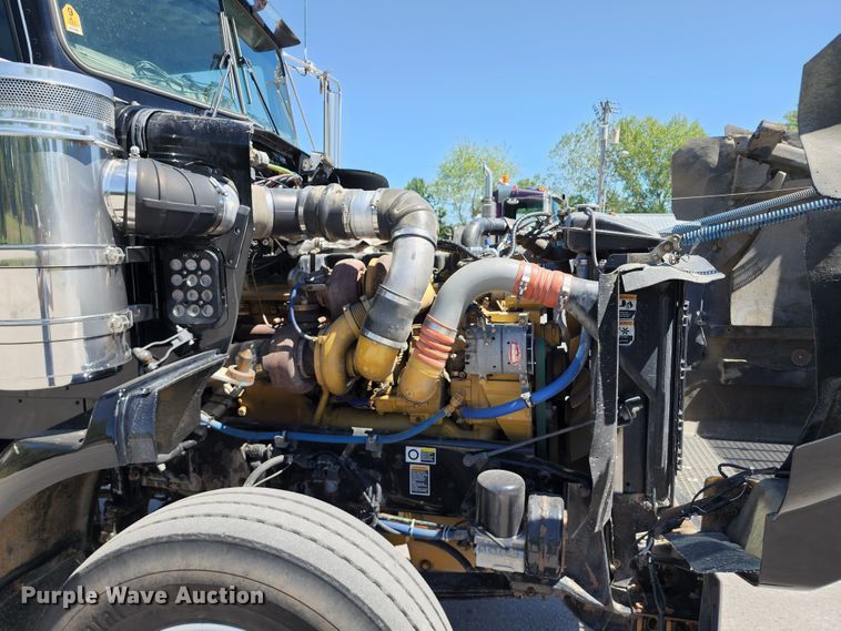 image for item KH9331 2006 Kenworth T800  semi truck