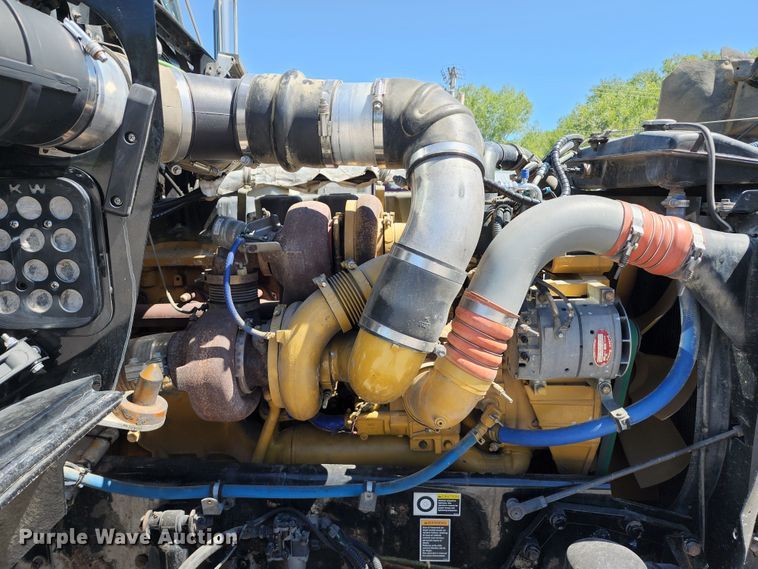 image for item KH9331 2006 Kenworth T800  semi truck