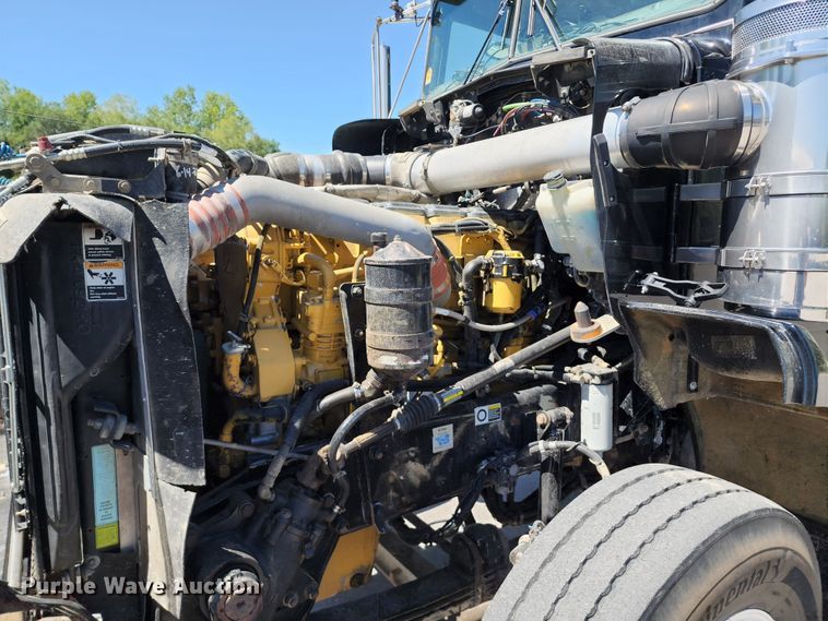 image for item KH9331 2006 Kenworth T800  semi truck