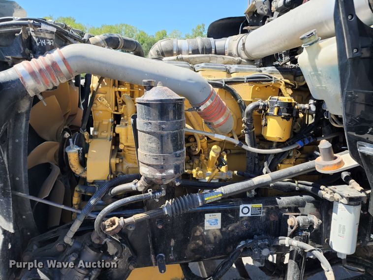 image for item KH9331 2006 Kenworth T800  semi truck