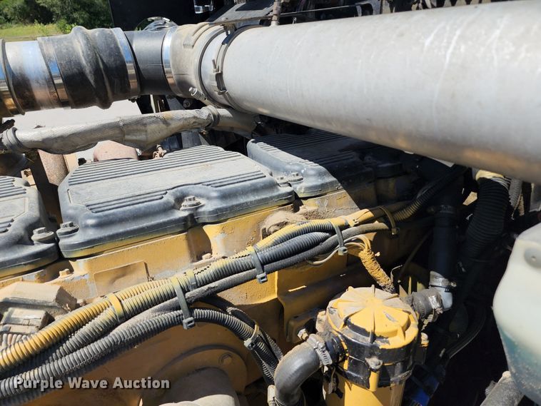 image for item KH9331 2006 Kenworth T800  semi truck