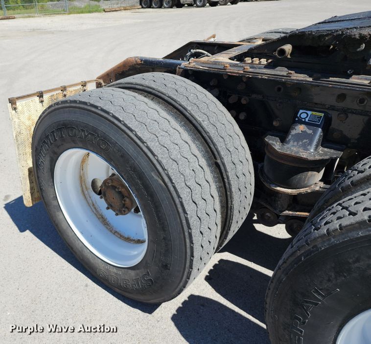 image for item KH9331 2006 Kenworth T800  semi truck