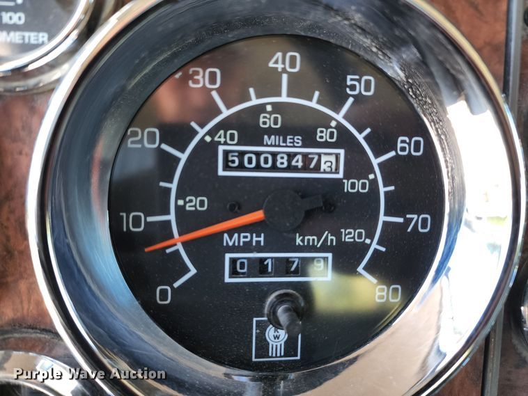 image for item KH9331 2006 Kenworth T800  semi truck