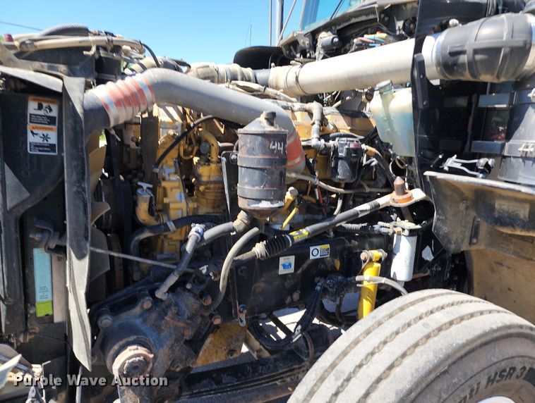 image for item KH9332 2006 Kenworth T800  semi truck