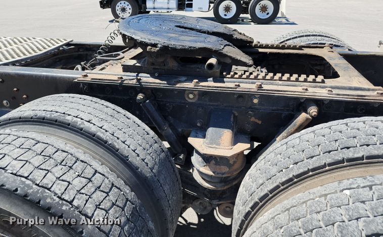 image for item KH9333 2006 Kenworth T800  semi truck