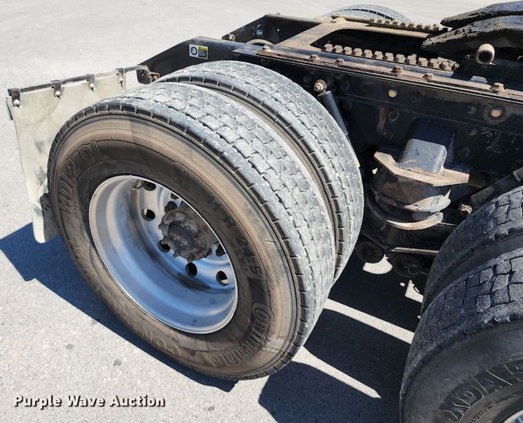 image for item KH9333 2006 Kenworth T800  semi truck