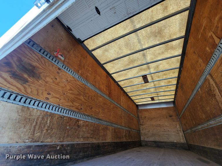 image for item KH9337 2002 Ford F650 Super Duty  box truck