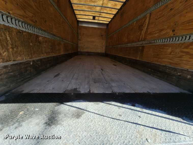 image for item KH9337 2002 Ford F650 Super Duty  box truck