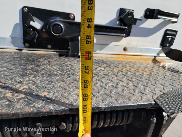 image for item KH9337 2002 Ford F650 Super Duty  box truck