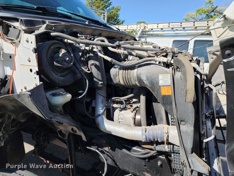 image for item KH9337 2002 Ford F650 Super Duty  box truck