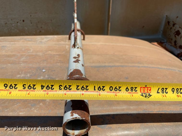 image for item KJ9761 1981 Fruehauf  pneumatic dry bulk trailer