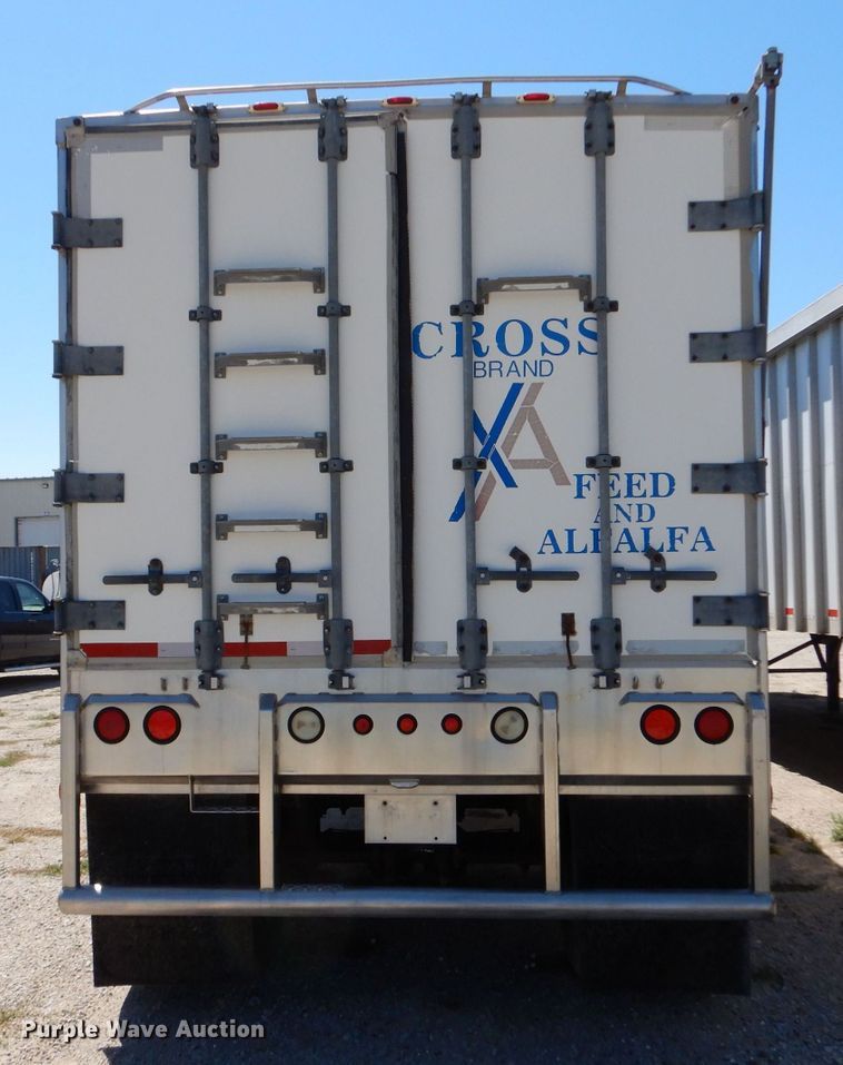 image for item LB9818 2002 Wilkens 0K2PA26ZCFSX  walking floor trailer