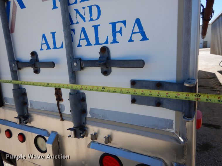 image for item LB9818 2002 Wilkens 0K2PA26ZCFSX  walking floor trailer