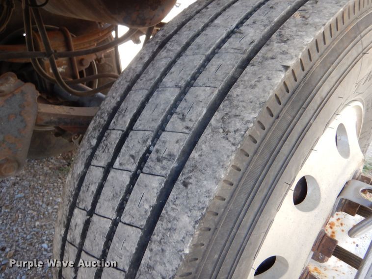 image for item LB9818 2002 Wilkens 0K2PA26ZCFSX  walking floor trailer