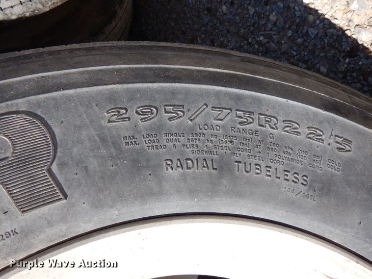 image for item LB9818 2002 Wilkens 0K2PA26ZCFSX  walking floor trailer