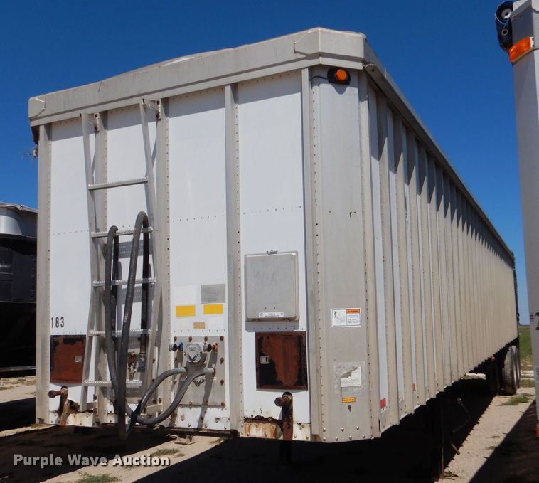 image for item LB9819 2005 Trail King  live bottom trailer