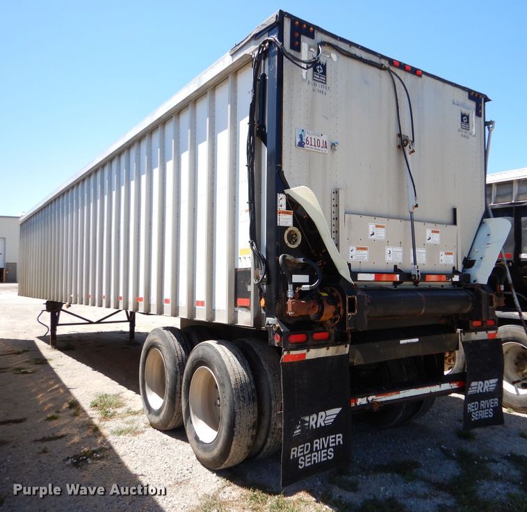 image for item LB9819 2005 Trail King  live bottom trailer