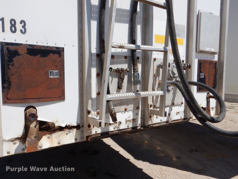 image for item LB9819 2005 Trail King  live bottom trailer