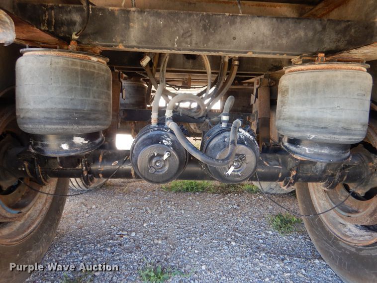 image for item LB9819 2005 Trail King  live bottom trailer