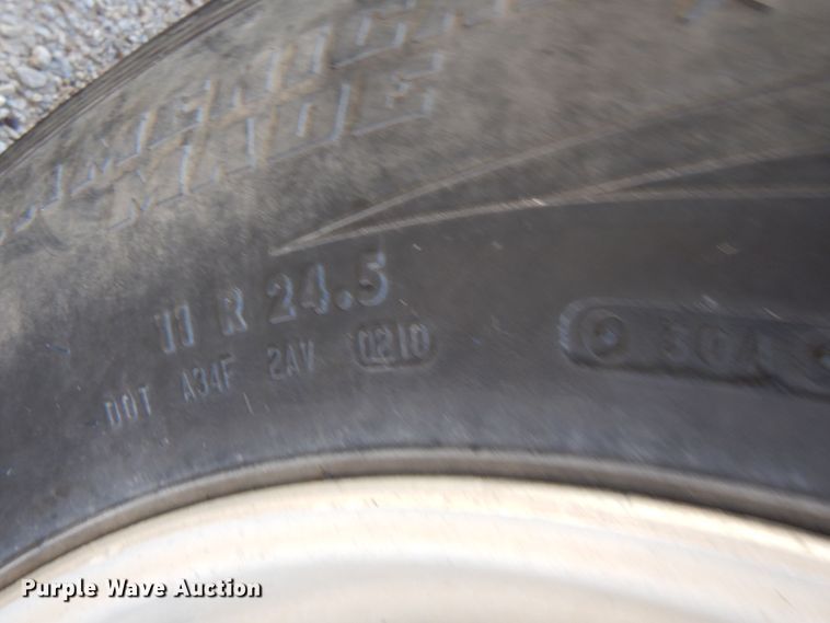 image for item LB9819 2005 Trail King  live bottom trailer