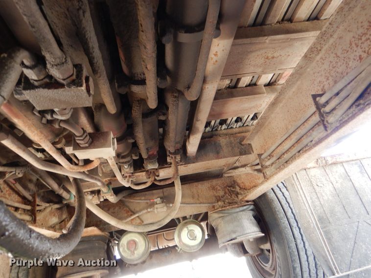 image for item LB9821 1998 Wilkens 0K2LA52PG0SR  walking floor trailer