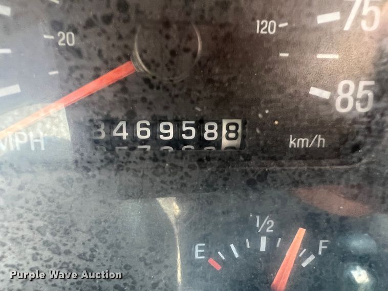 image for item LI9436 1998 Ford L9000  semi truck