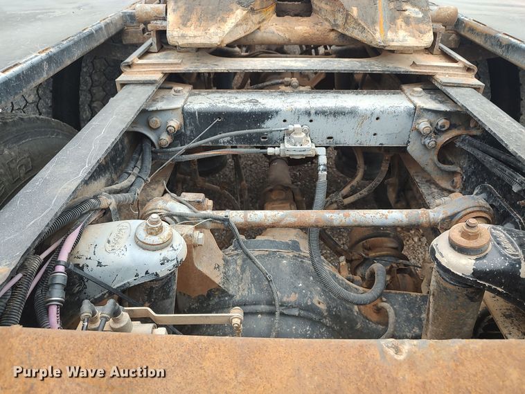 image for item LK9081 2006 Peterbilt 379  semi truck