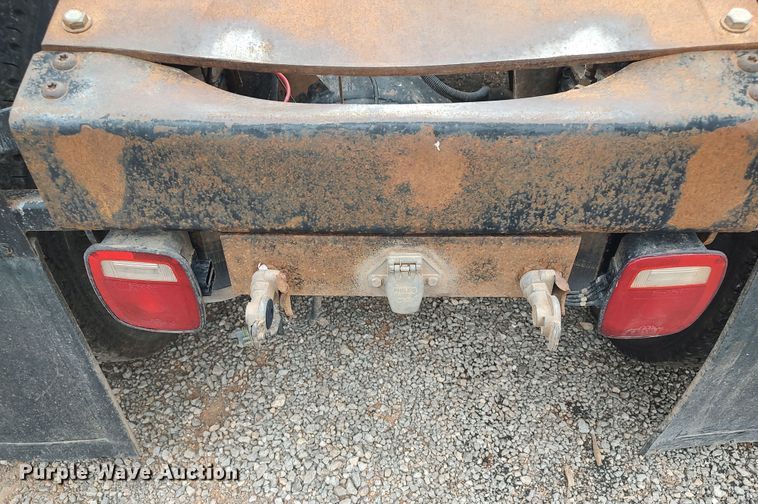 image for item LK9081 2006 Peterbilt 379  semi truck