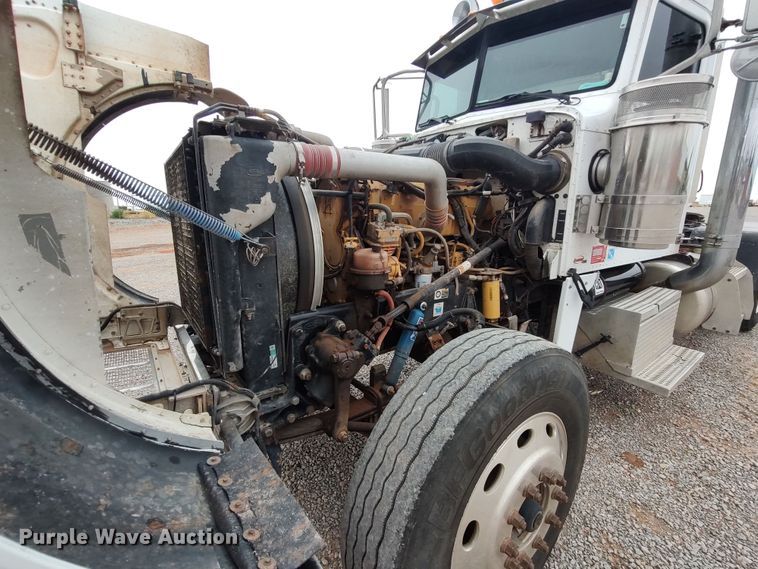 image for item LK9081 2006 Peterbilt 379  semi truck