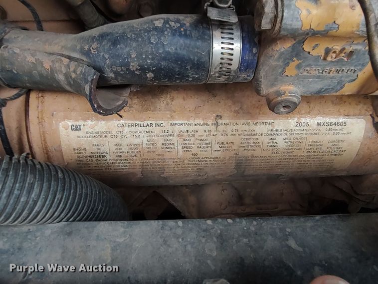 image for item LK9081 2006 Peterbilt 379  semi truck