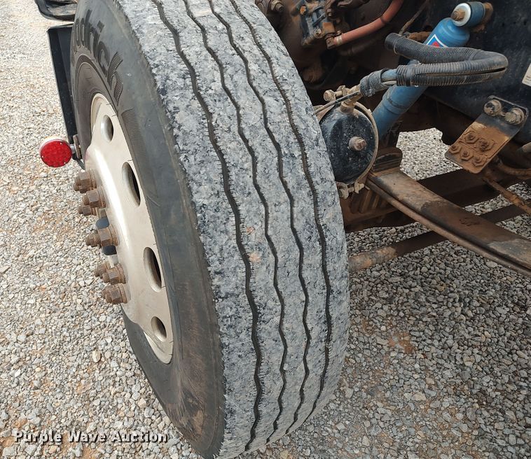 image for item LK9081 2006 Peterbilt 379  semi truck