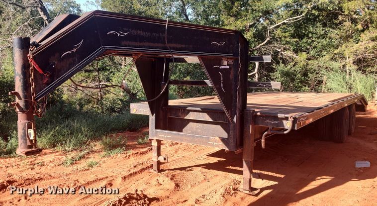 image for item LK9120 2000 Kargo King KK82EGN  equipment trailer