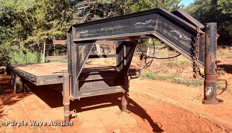 image for item LK9120 2000 Kargo King KK82EGN  equipment trailer