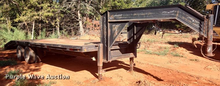 image for item LK9120 2000 Kargo King KK82EGN  equipment trailer