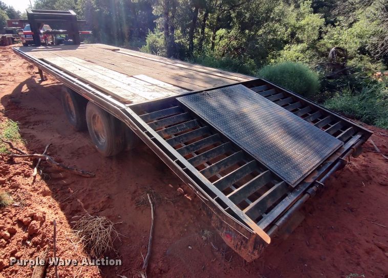 image for item LK9120 2000 Kargo King KK82EGN  equipment trailer
