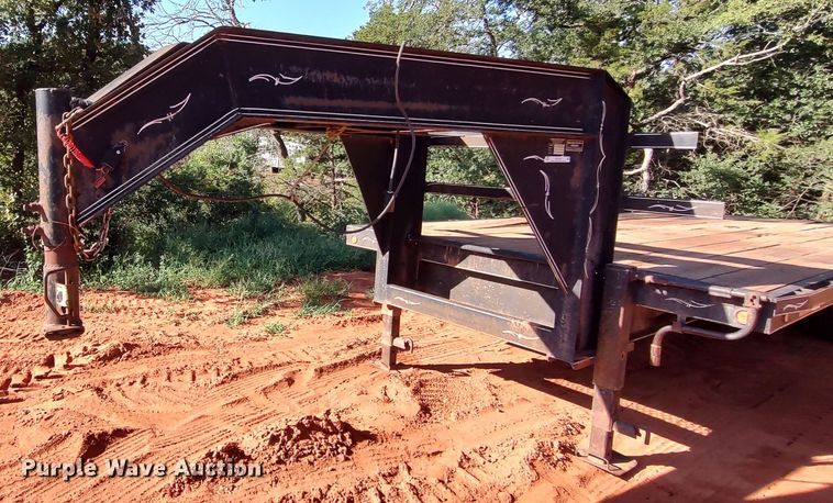 image for item LK9120 2000 Kargo King KK82EGN  equipment trailer