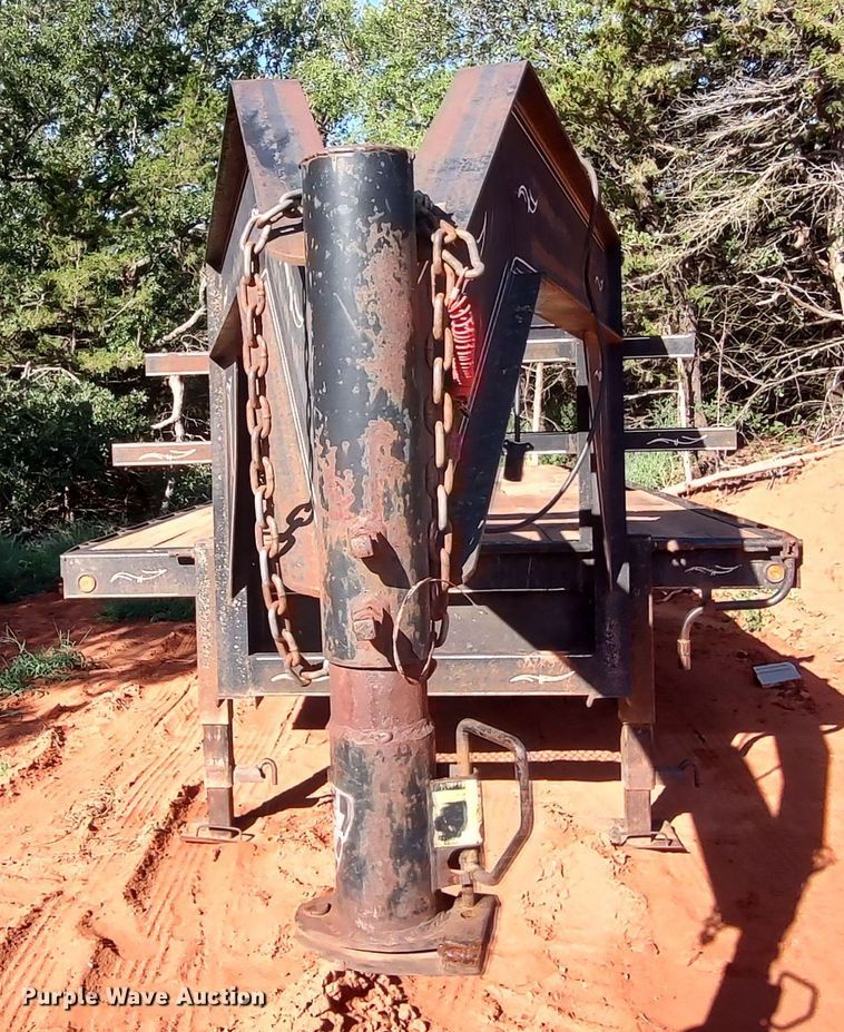 image for item LK9120 2000 Kargo King KK82EGN  equipment trailer